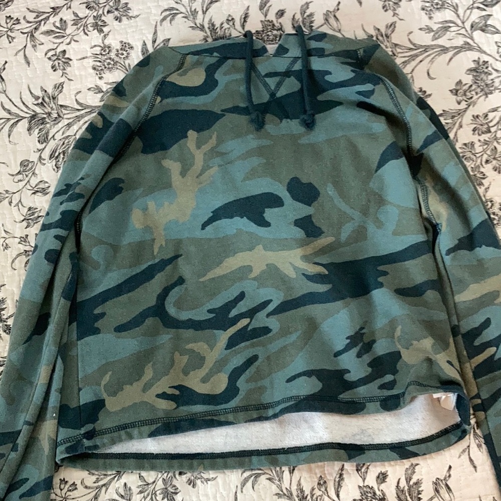 Cropped sweatshirt